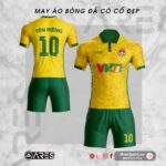 Áo bóng đá có cổ trụ cho team Đam Mê FC vàng kết hợp xanh lá nổi bật