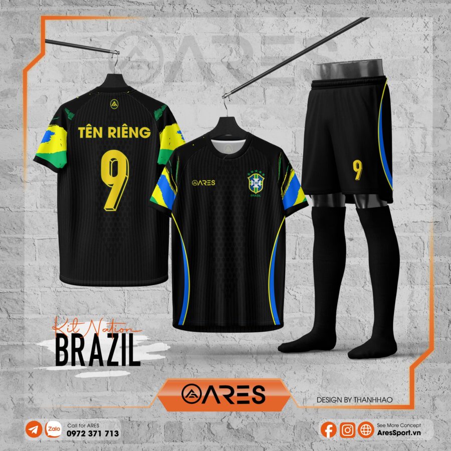 Áo Brazil Phản Công phối đen chủ đạo, họa tiết vai màu cờ Brazil rực rỡ, viền vàng nổi bật, thiết kế dành riêng cho đội bóng muốn thi đấu bứt phá và khác biệt.