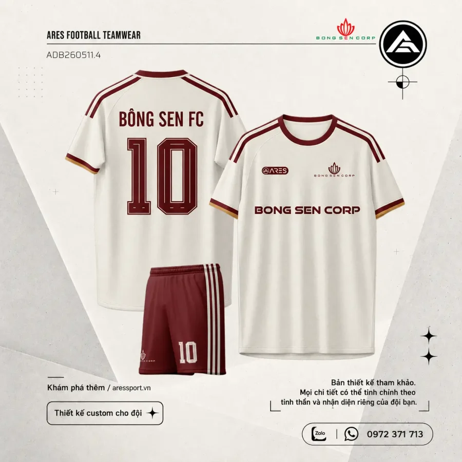 Áo đá banh thiết kế Bông Sen FC nền trắng phối đỏ đô, logo Bông Sen Corp trước ngực, tên số 10 nổi bật sau lưng và quần đỏ đồng bộ cho đội công ty.