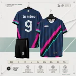 Áo bóng đá không logo ARES Surge navy tia chớp hồng teal đan xen kèm quần navy và bảng size S đến 7XL