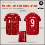 Áo bóng đá CLB Liverpool đỏ, mặt trước, mặt sau và quần đỏ sọc trắng in tên số 9