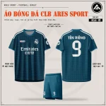 Áo bóng đá CLB Real Madrid xanh petrol, mặt trước, mặt sau và quần xanh petrol in tên số 9
