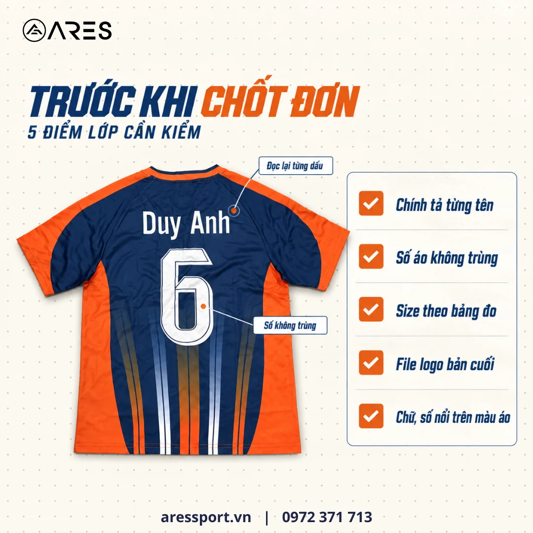 Ảnh minh họa 5 điểm lớp cần kiểm trước khi chốt đơn áo đá bóng: chính tả từng tên, số áo không trùng, size theo bảng đo, file logo bản cuối, chữ số nổi trên màu áo